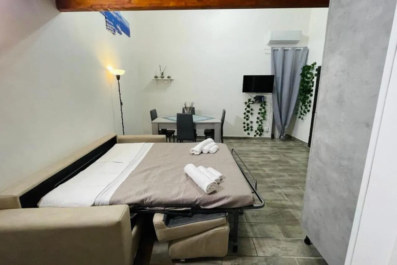 Qs House Apartment Naples 0*,